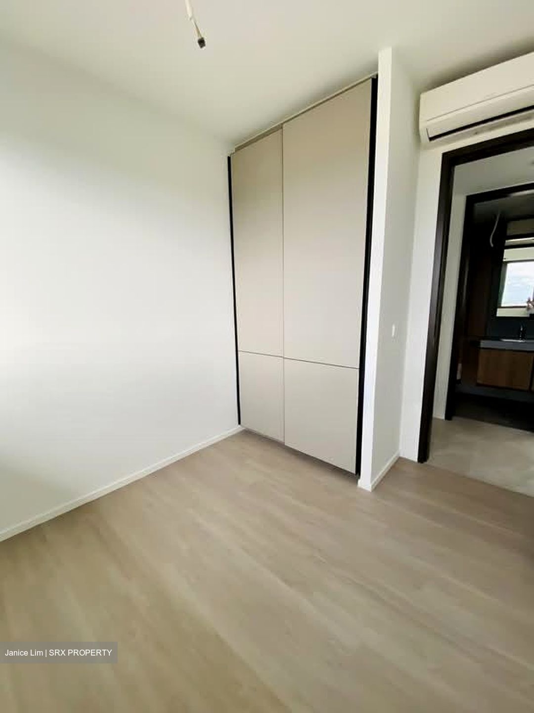 Amo Residence (D20), Apartment #527272011
